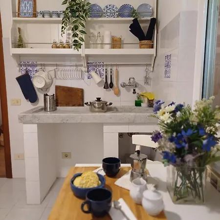 Apartment The Sea Road House