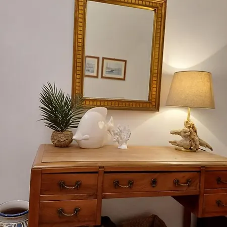 Apartment The Sea Road House